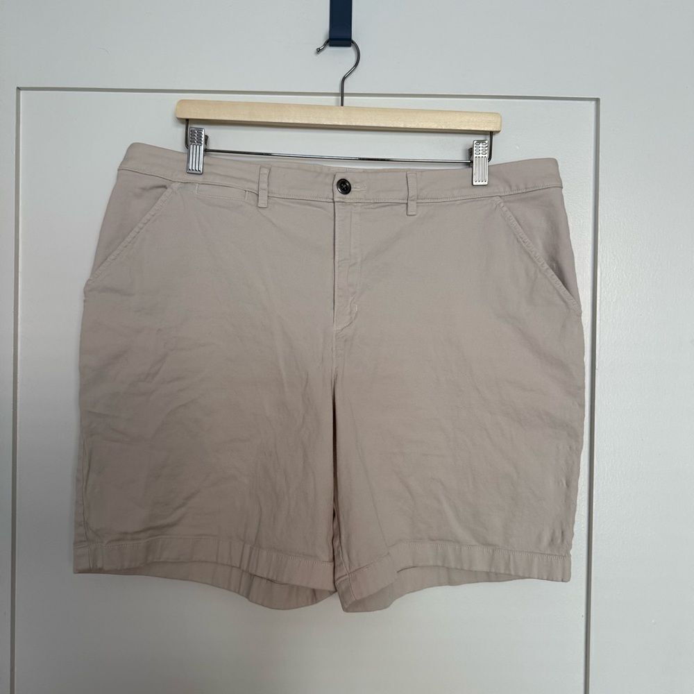 Garnet Hill Chino Shorts 7'' Womens Sz 18 Beige Pima Cotton Coastal Beach Summer